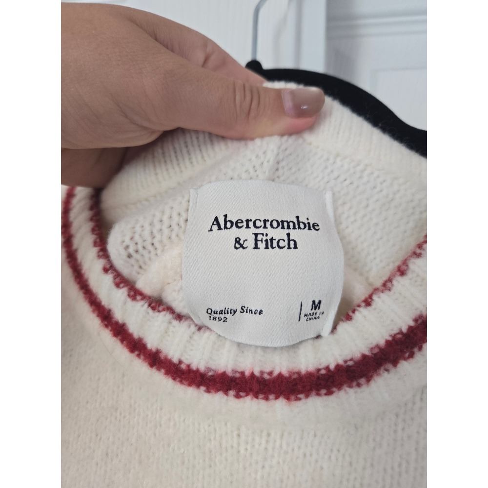 Abercrombie & Fitch Apres Club Embroidered Knit Sweater Cream Red Medium - Picture 5 of 7